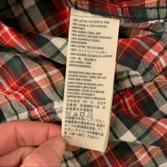 Abercrombie and Fitch womens size S red green white button down with front tie - Picture 5 of 9